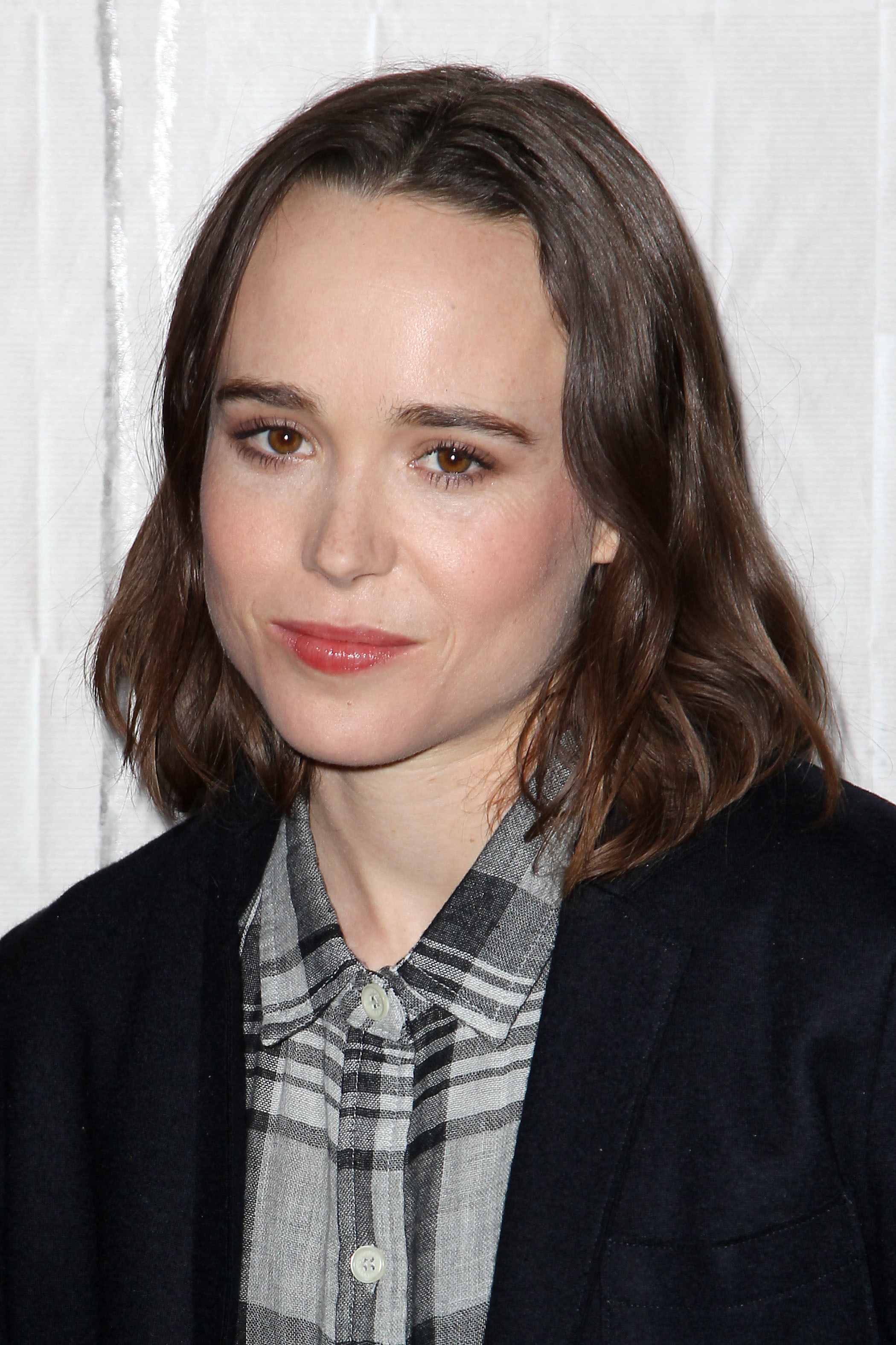 Ellen Page | Overview | Wonderwall.com
