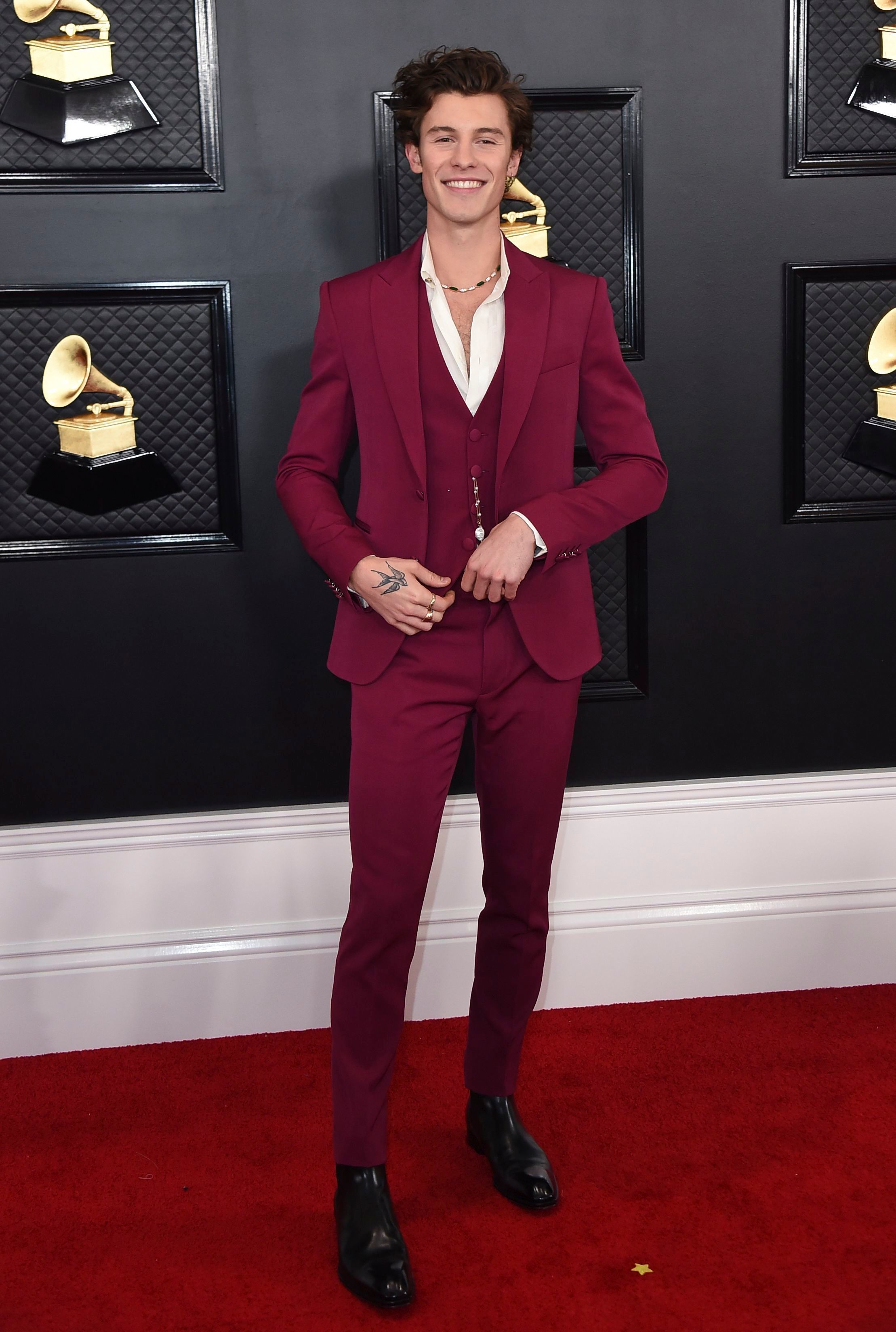 shawn mendes - 2020 Grammy Awards: See all the stars on the red carpet ...