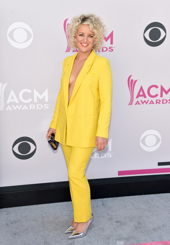 Academy of Country Music Awards 2017: Best and worst dressed of red carpet  arrivals [PHOTOS] - IBTimes India