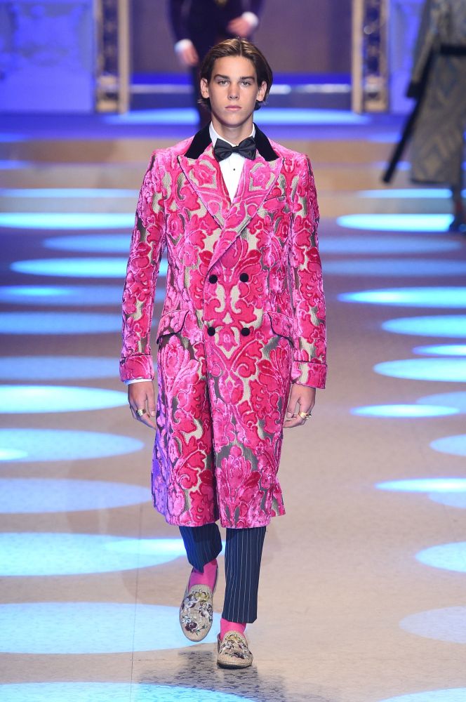 See James Marsden, Pierce Brosnan's model sons make Dolce & Gabbana ...