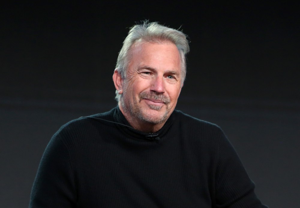 Kevin Costner returns to Field of Dreams location, calls it a 'mecca ...