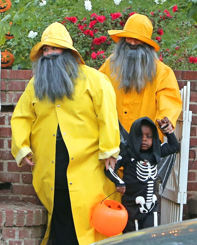 Celebrity kids' cutest Halloween costumes - photos | Gallery ...