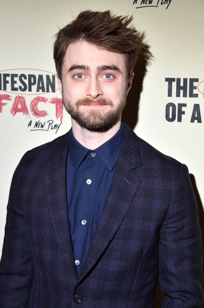 Daniel Radcliffe records touching video for cancer-stricken fan ...