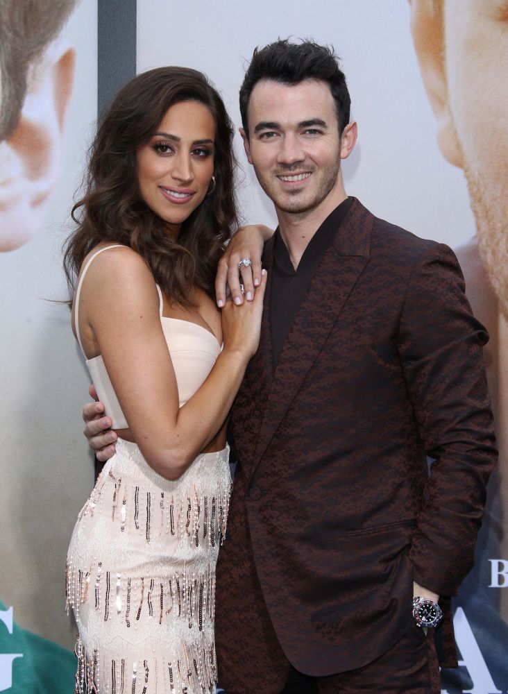 Jonas Brothers premiere new documentary with wives Photos