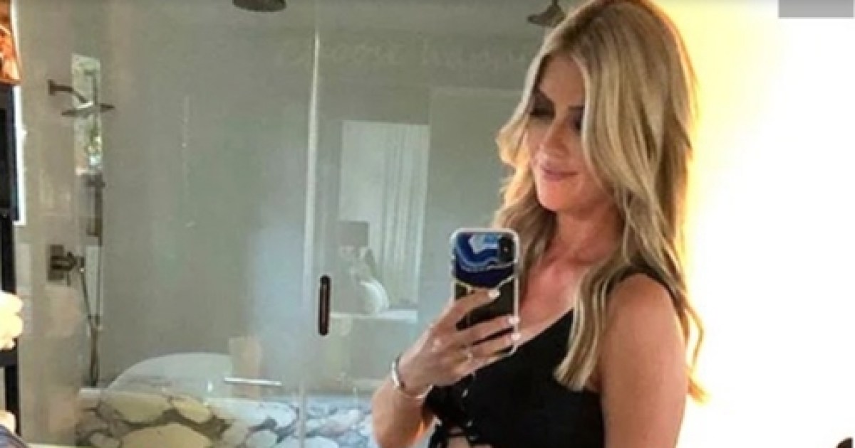 Katy Perry Blowjob Porn Captions - Christina Anstead shows off her bump at 34 weeks, plus more news | Gallery  | Wonderwall.com
