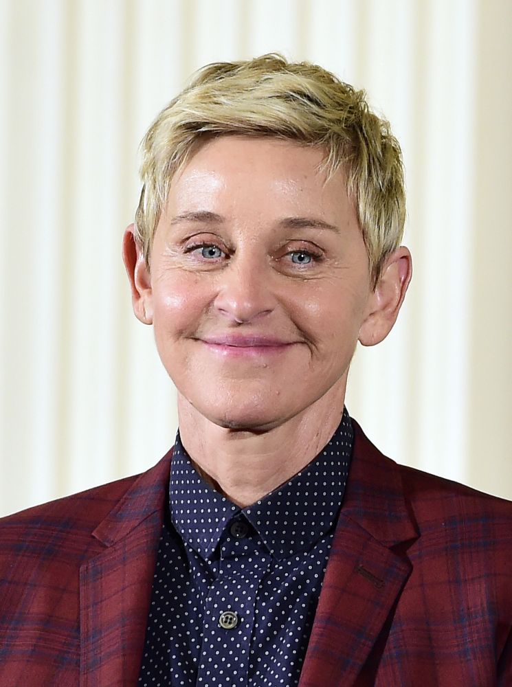 Bieber's manager comes to Ellen DeGeneres' defense | Wonderwall.com