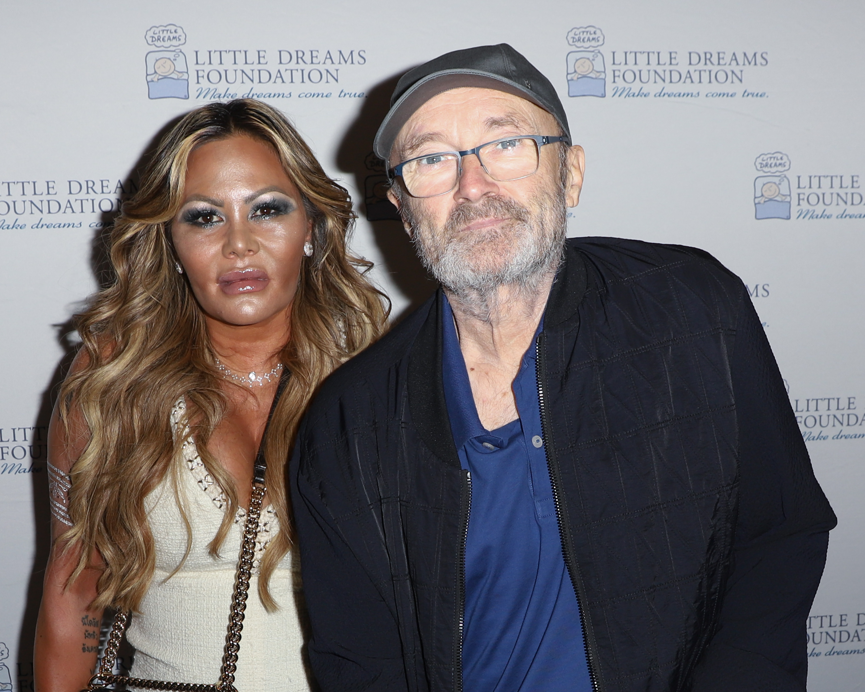 Phil Collins ex-wife claims he didnt bathe, couldnt perform in the bedroom Wonderwall