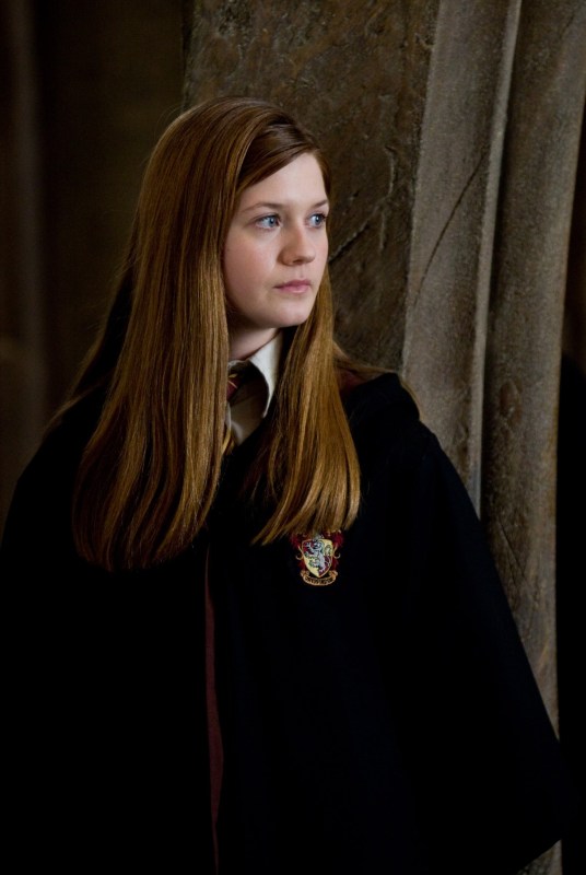 Fan Casting Anne Hathaway as Rowena Ravenclaw in Harry Potter