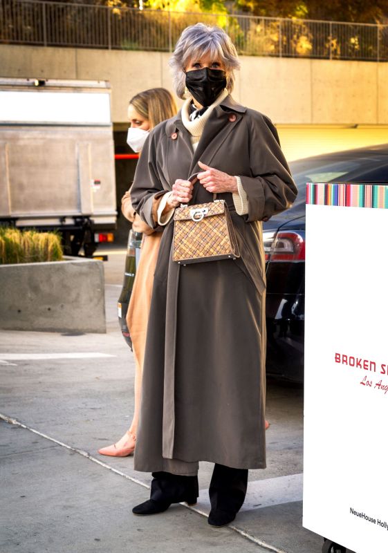 Street style, Pop Smoke arriving at Louis Vuitton Fall Winter 2020
