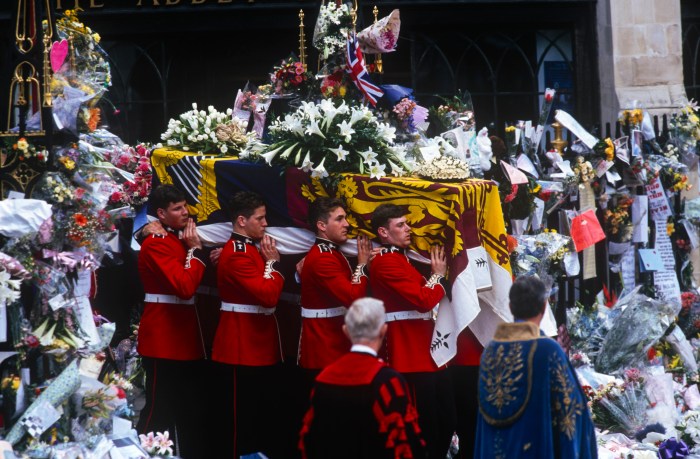 British royal funerals - best photos Queen Elizabeth, Philip, Diana ...