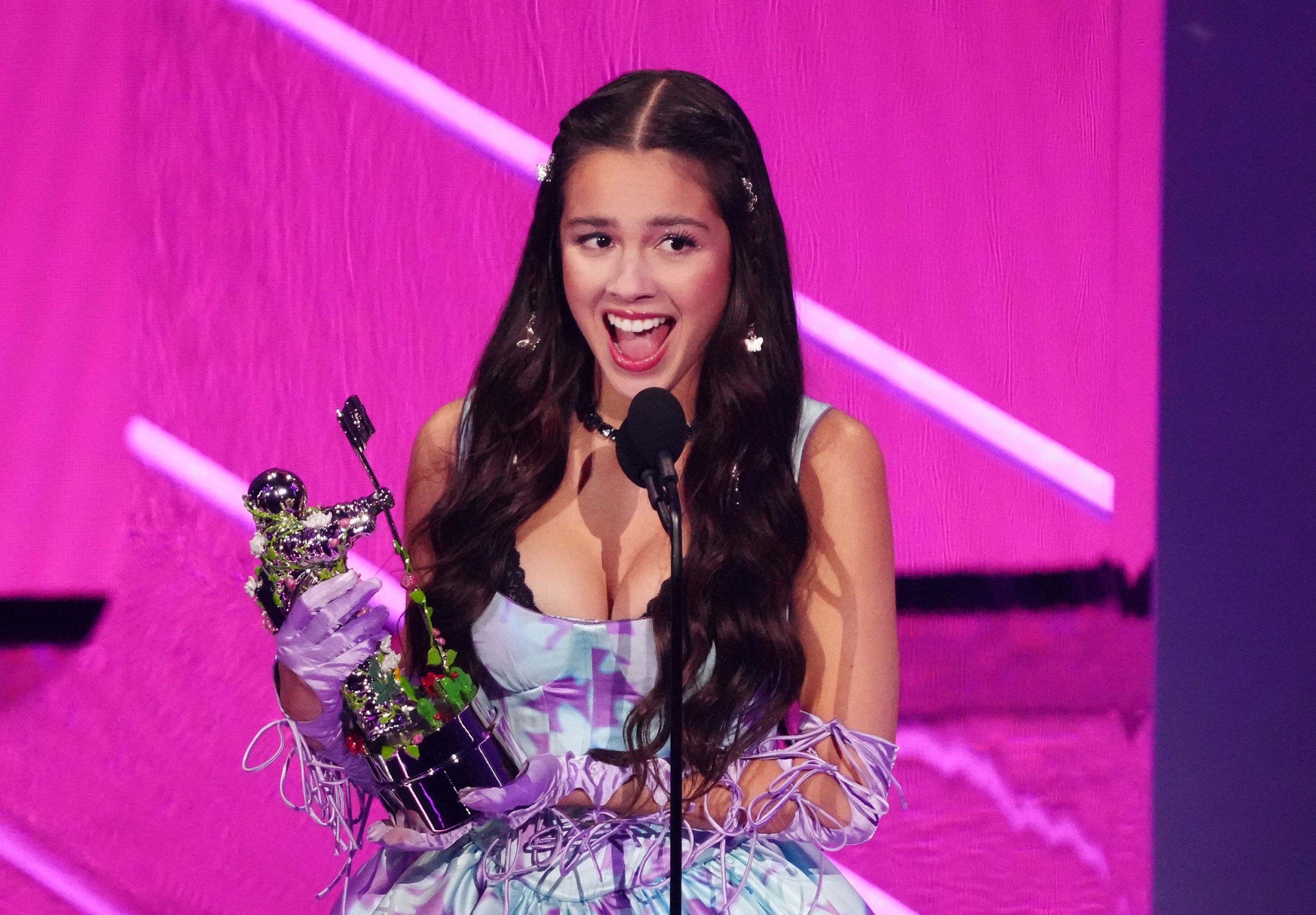 Bich Nigro Chudai Video - Here's everything you might not know (but should!) about three-time MTV VMA  winner Olivia Rodrigo | Gallery | Wonderwall.com