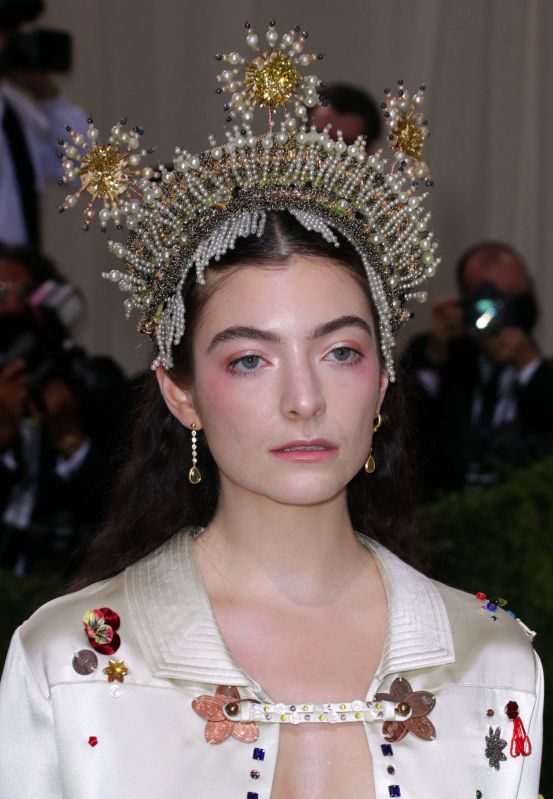 The must-have accessory at this year's Met Gala? The tiara, of course