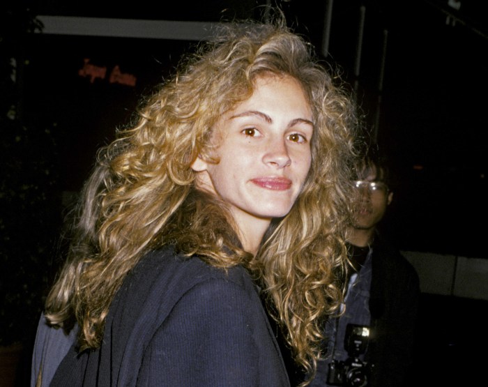 Julia Roberts turns 55: Look back at the most stunning photos of the  actress early in her career | Gallery | Wonderwall.com