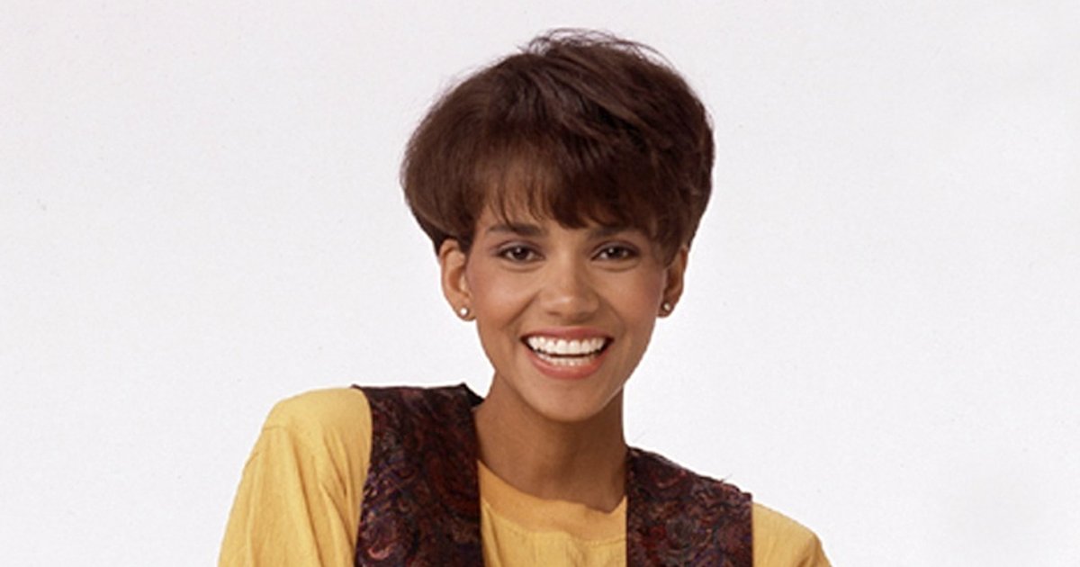 Halle Berry Celebrity Black Pussy - Halle Berry's life and career in photos | Gallery | Wonderwall.com
