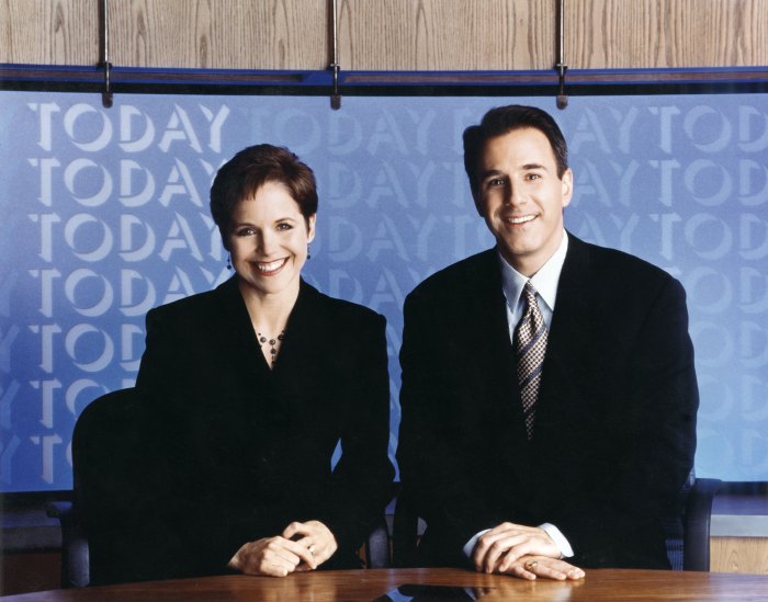 Carson Daly and Jennifer Love Hewitt in 1998