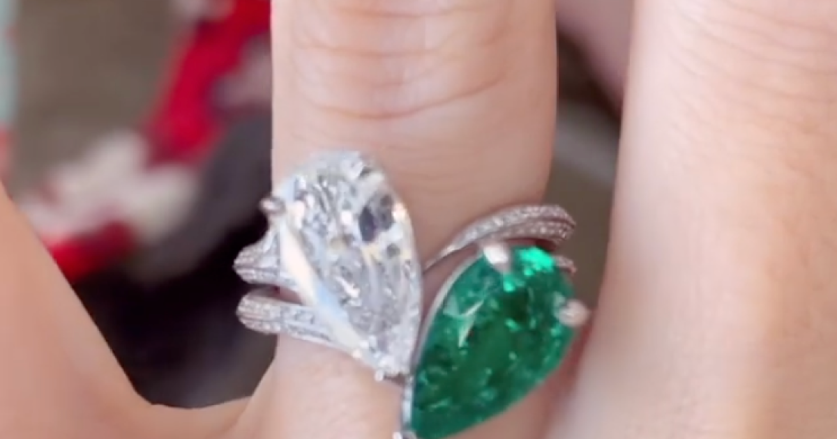 Wow! See Megan Fox's diamond & emerald engagement ring from Machine Gun Kelly, plus more bling from celebs engaged more than once.jpg