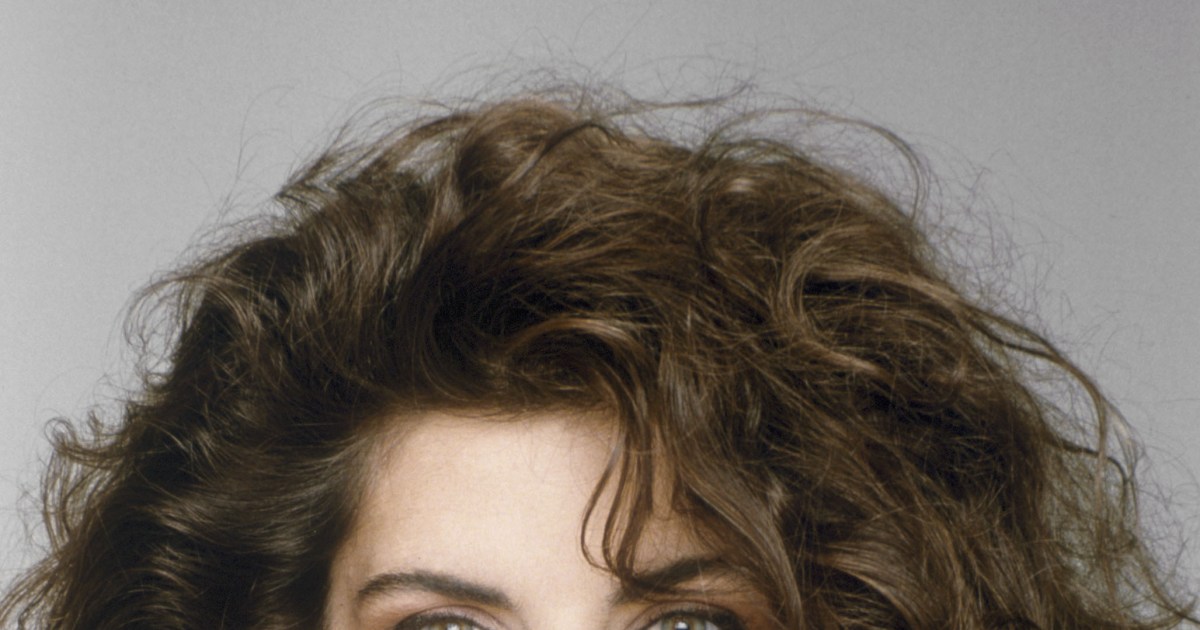 Kirstie Alley turns 71: See the most delightfully retro fashion and beauty looks from early in her career.jpg