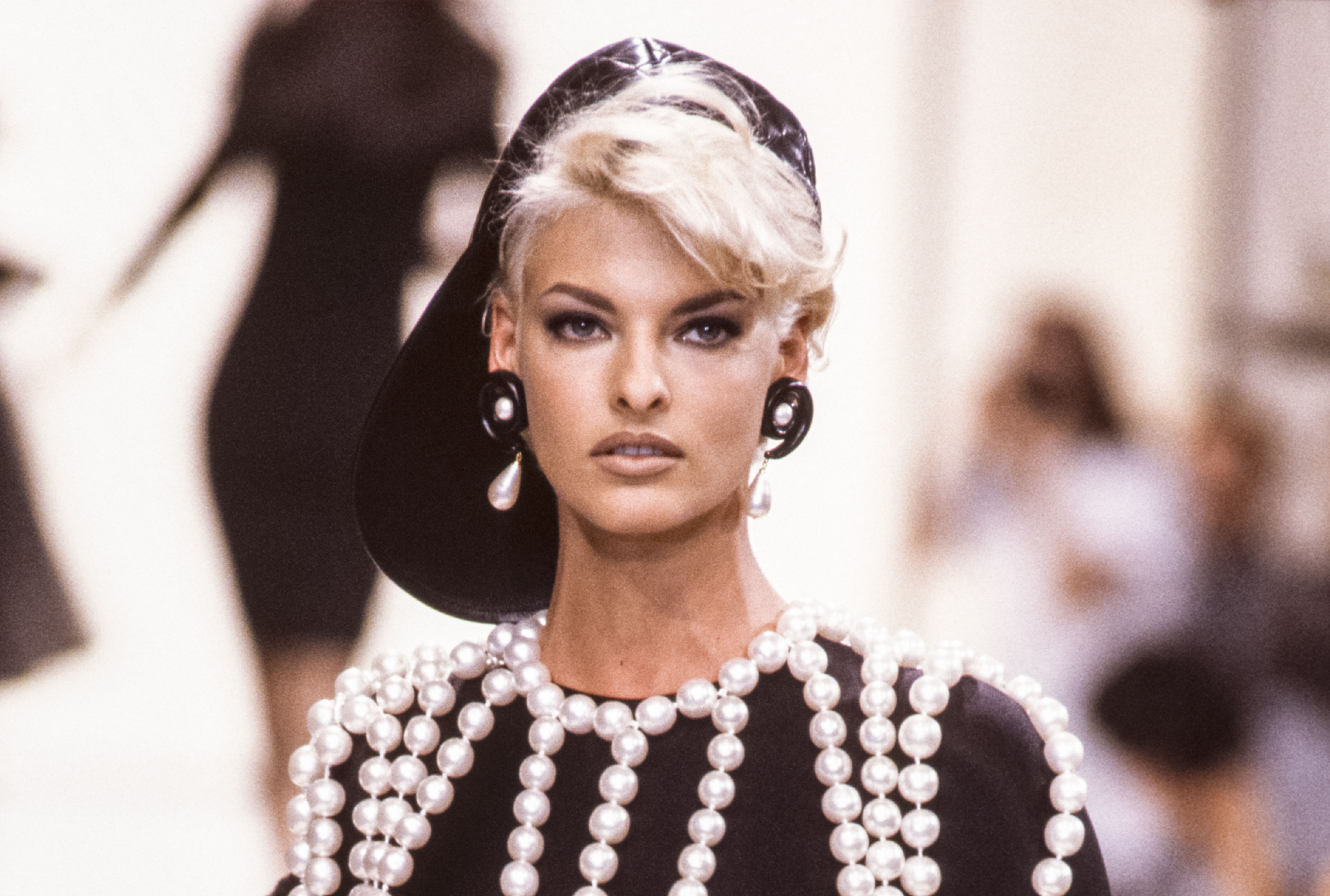 What the top models of the '90s are doing (and look like) today, Gallery