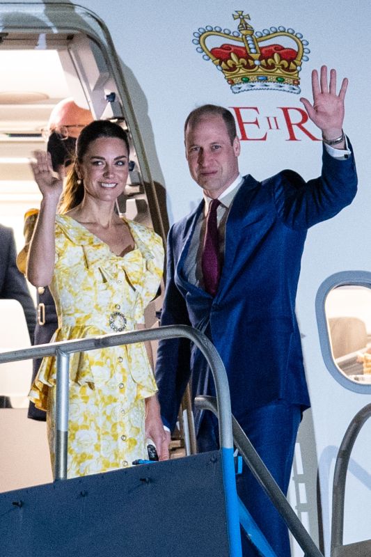 Kate Middleton in Yellow Lace Dress for Traditional Market Visit