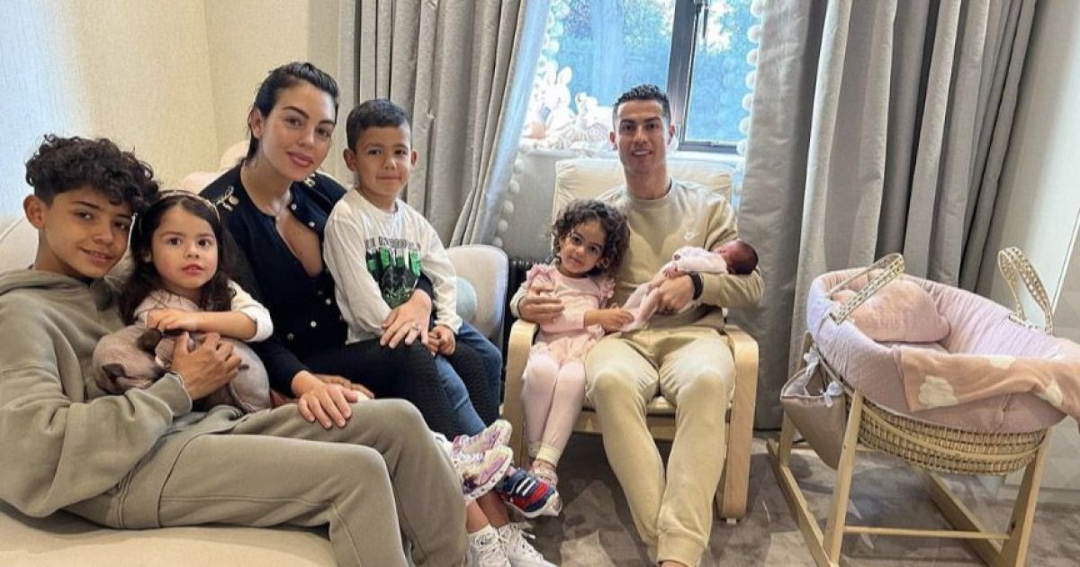Soccer star Cristiano Ronaldo and girlfriend Georgina Rodriguez announce one of their twins has died, plus more stars who've lost children over the last year.jpg