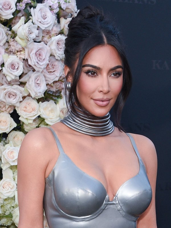 Kim Kardashian drops $9K on Louis Vuitton bags for babies
