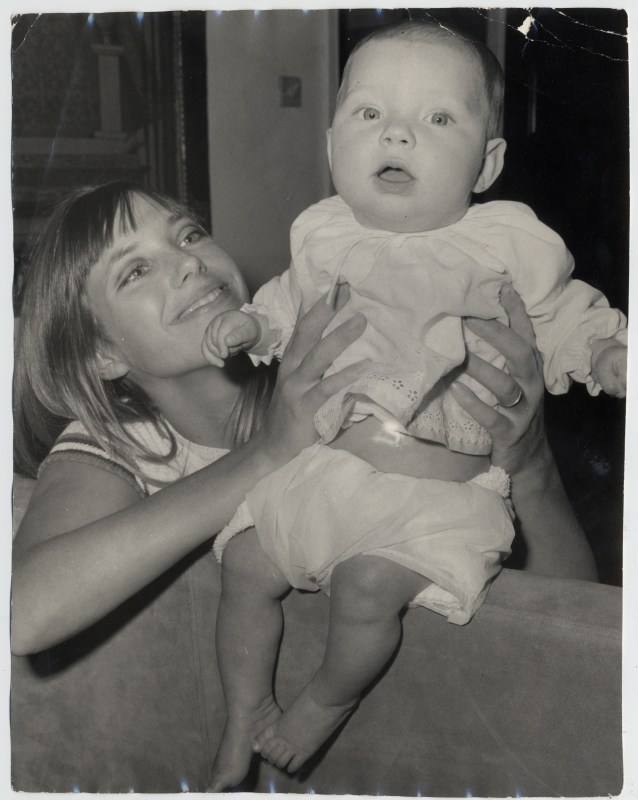 Jane Birkin Dies at 76: Images Through the Years [PHOTOS] – WWD