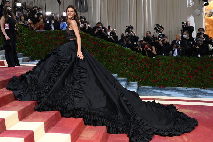 ICYMI: See what stars like the Kardashian sisters, Emily Ratajkowski, and  more wore on the red carpet at the 2022 Met Gala, Gallery