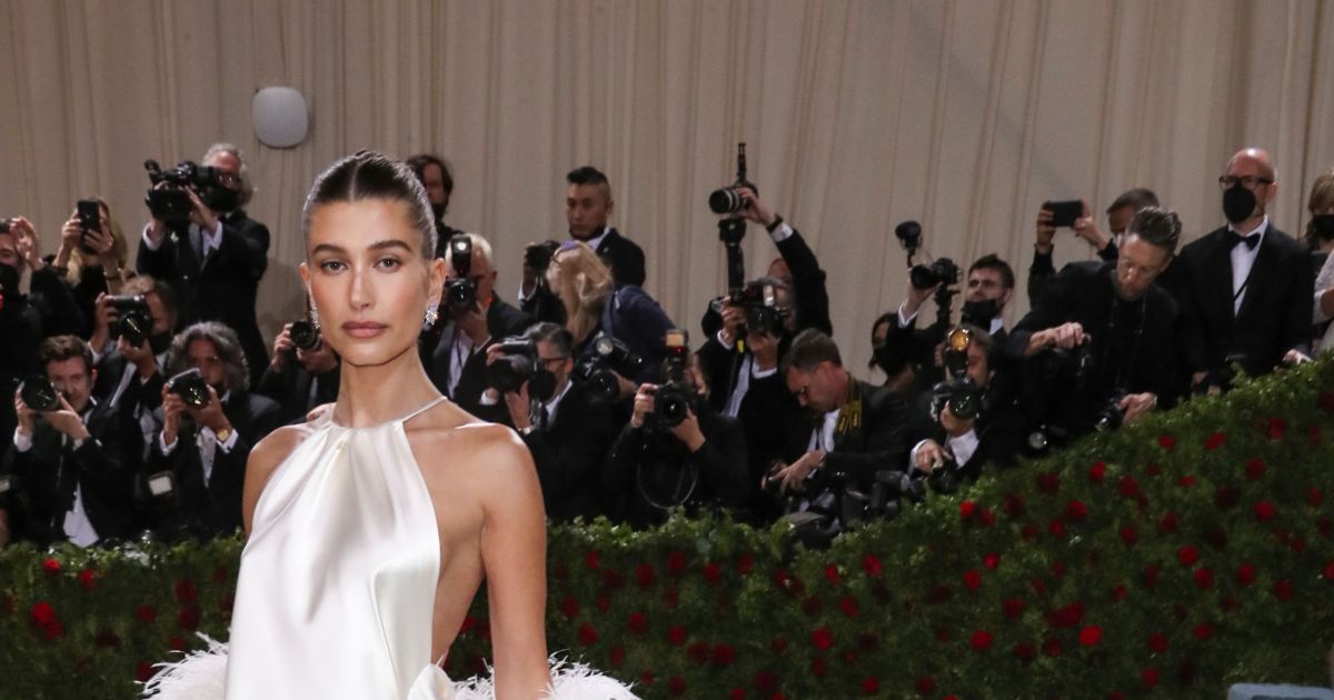 Hailey Bieber sizzles in white satin gown with a hip-high slit, plus more celebs on the red carpet at the 2022 Met Gala.jpg