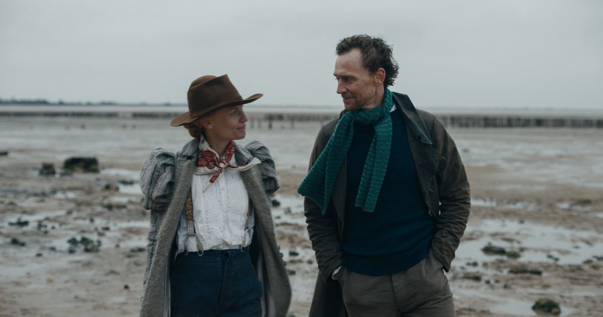 Tom Hiddleston and Claire Danes star in lusty Victorian religion-meets-science series 'The Essex Serpent,' plus more gorgeous TV period dramas￼.jpg