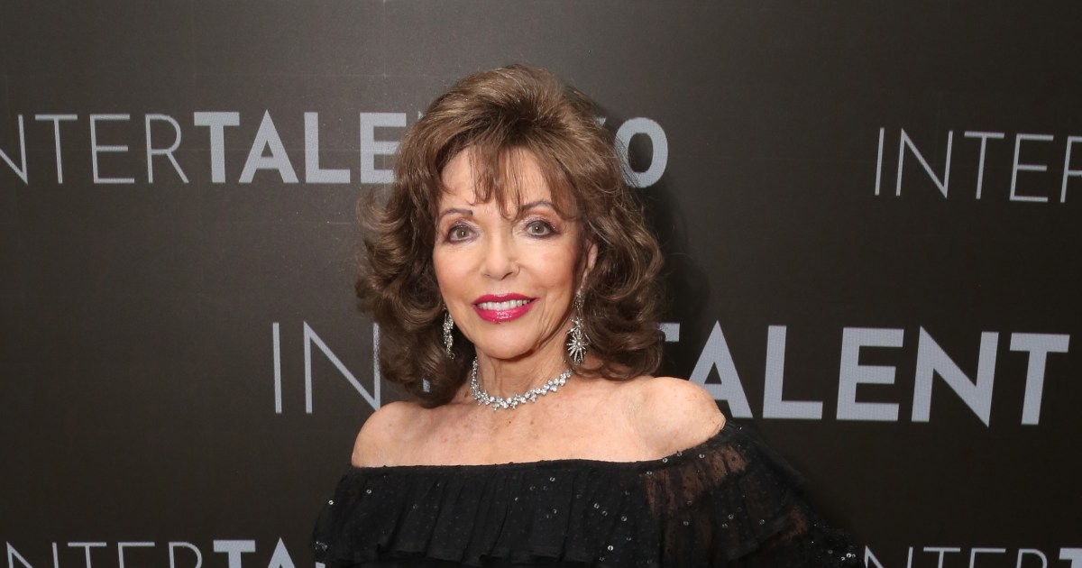 Joan Collins hated her changing body as teen, wanted to be a boy.jpg