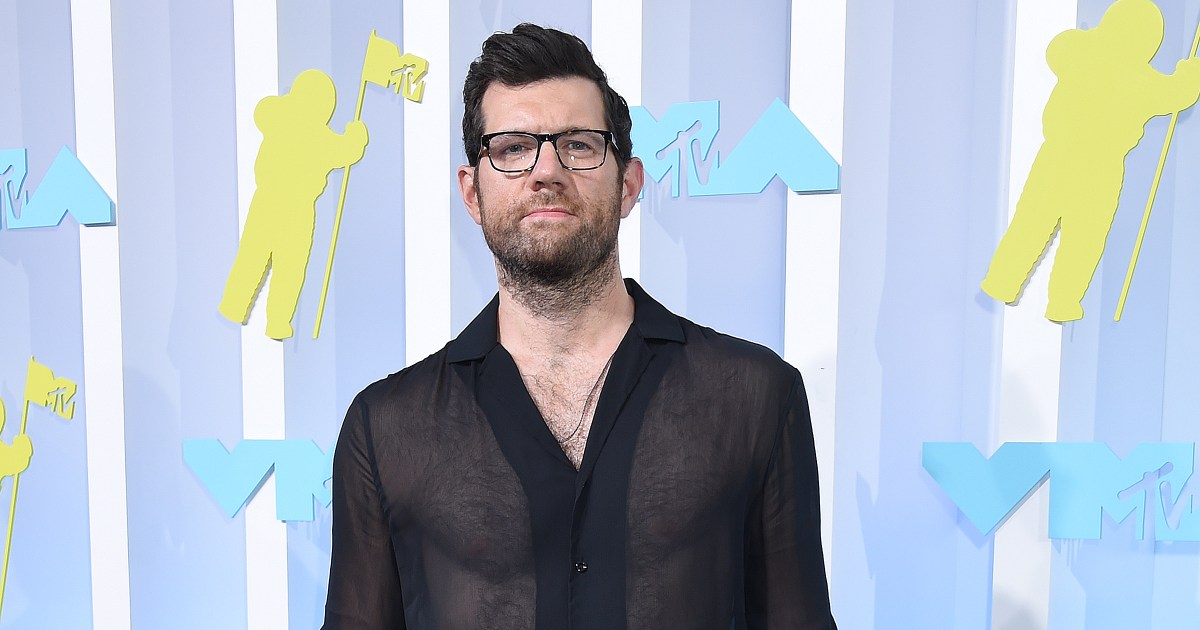Billy Eichner: Carrie Underwood blocking me on Twitter was a 'great honor'.jpg