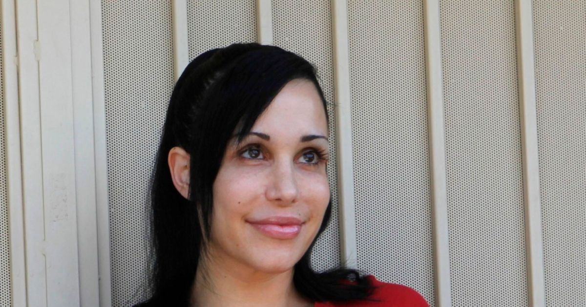 'Octomom' Nadya Suleman shares glimpse of children on first day of 8th grade.jpg