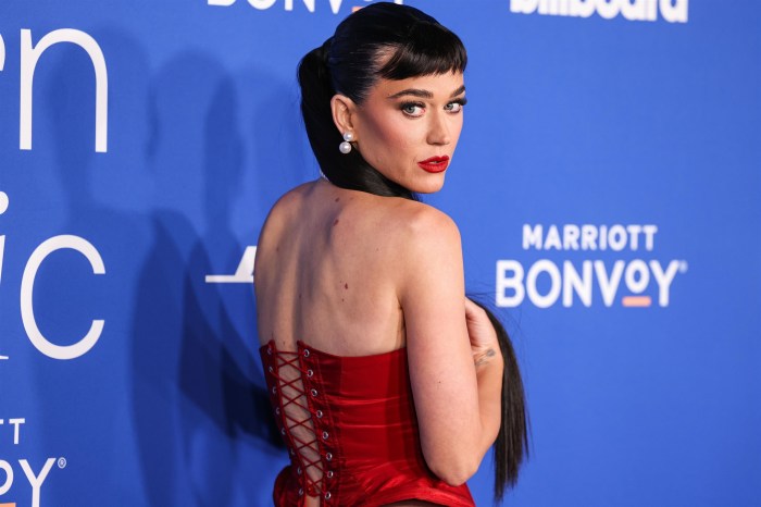 The 14 best and worst looks from Billboard Women In Music | Gallery ...